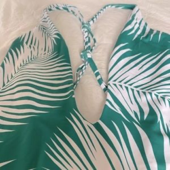 CUPSHE WOMENS SWIMSUIT💚🤍💚New with tags - Picture 9 of 9
